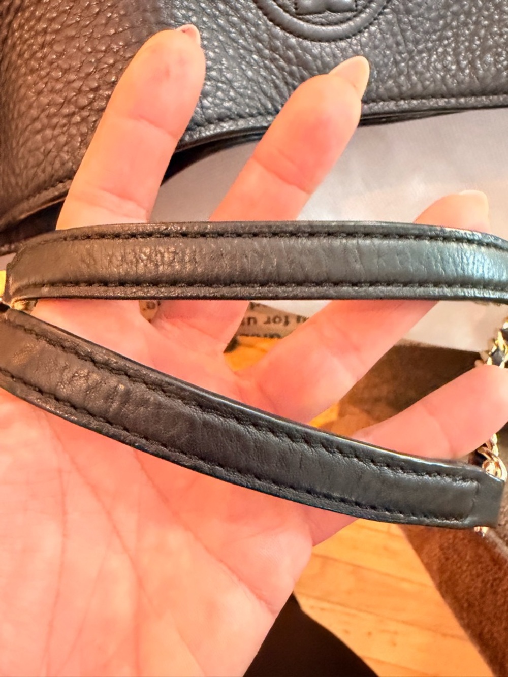 Tory Burch Pebbled Leather Crossbody with Embossed Logo - Black - Picture 5 of 8